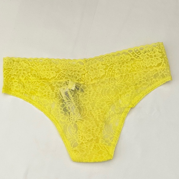 Tell Tale Allover lace cheeky medium - Picture 2 of 6